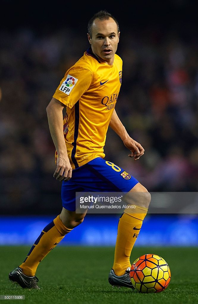 極美品 NIKE BARCELONA 15-16 #8 INIESTA FC Barcelona 2015/16 Home - Andres Iniesta 8 Spain, | Depop